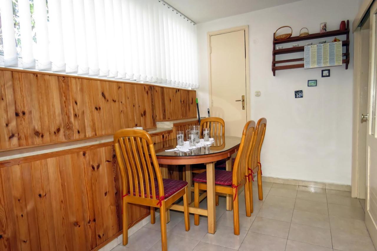 Apartments By The Sea Drasnice, Makarska - 5265 Exterior foto